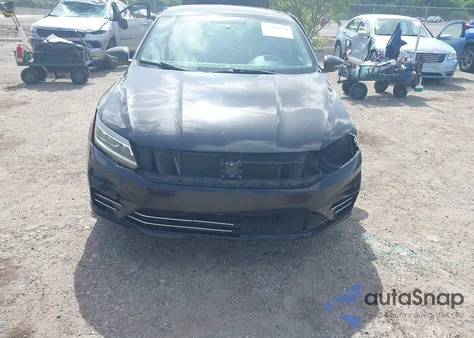 2017 Volkswagen Passat 1.8T R-Line из США, поврежденный, VIN 1VWDT7A34HC047520